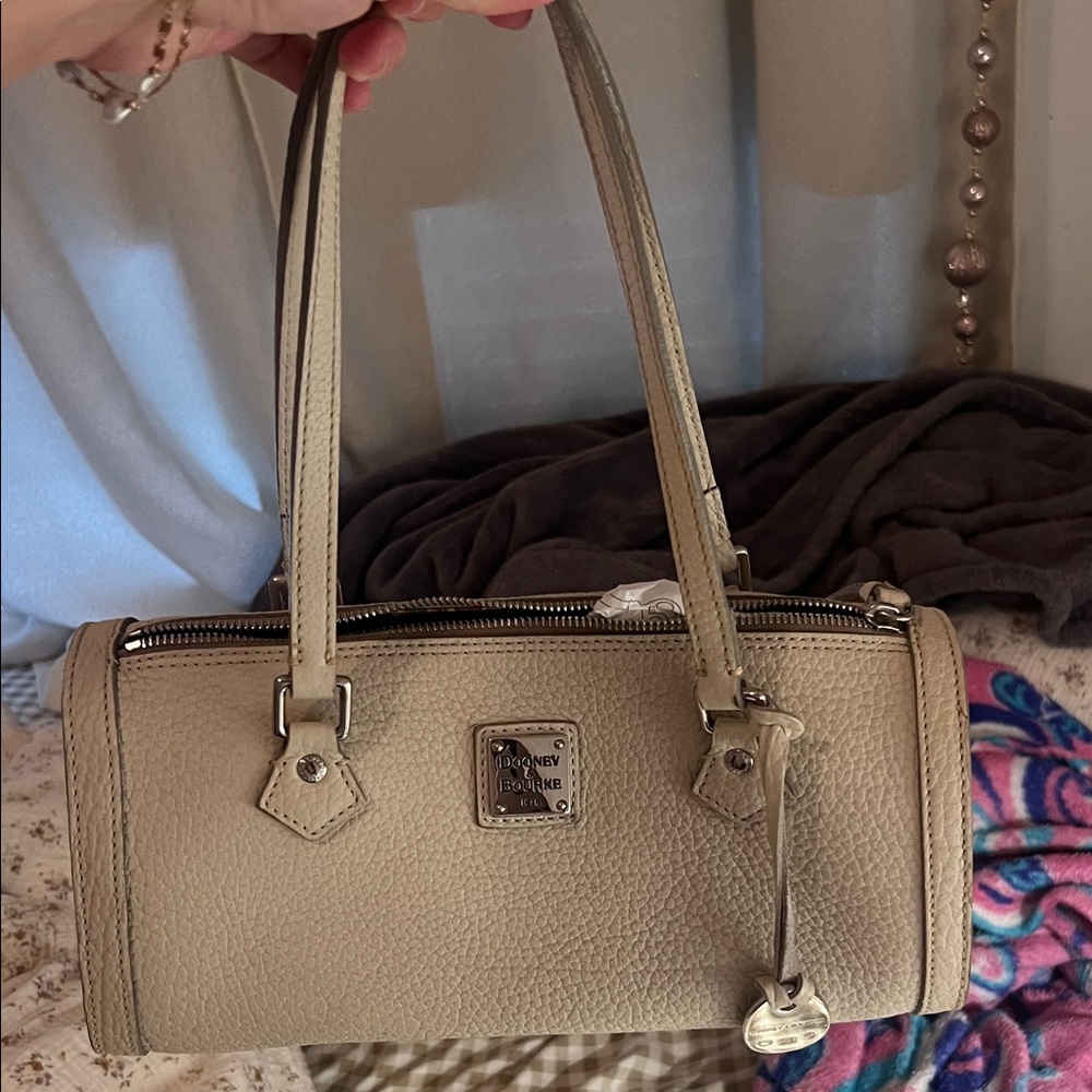 Dooney & Bourke vintage Barrel Bag